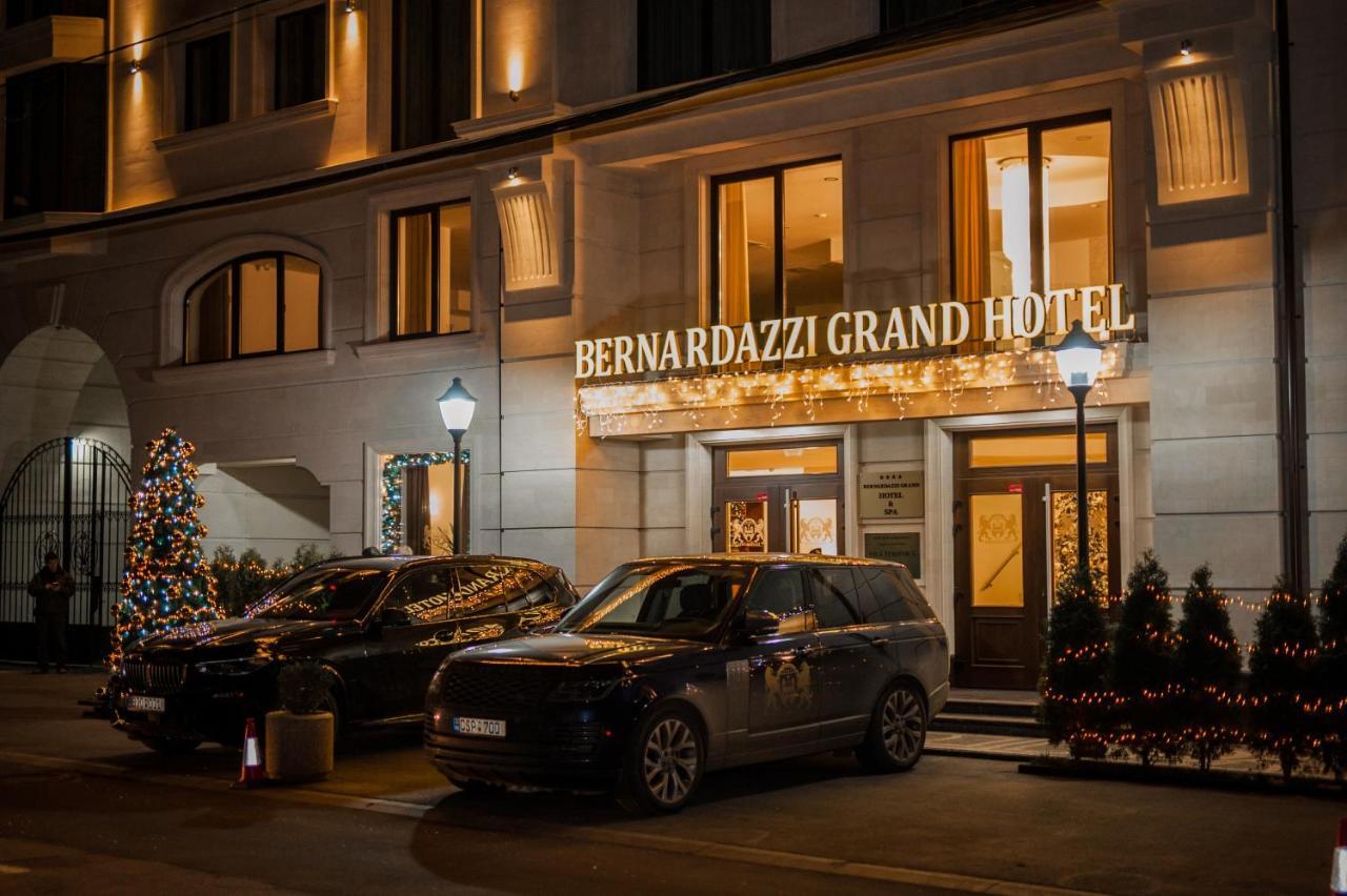 Bernardazzi Grand Hotel Chisinau Exterior photo