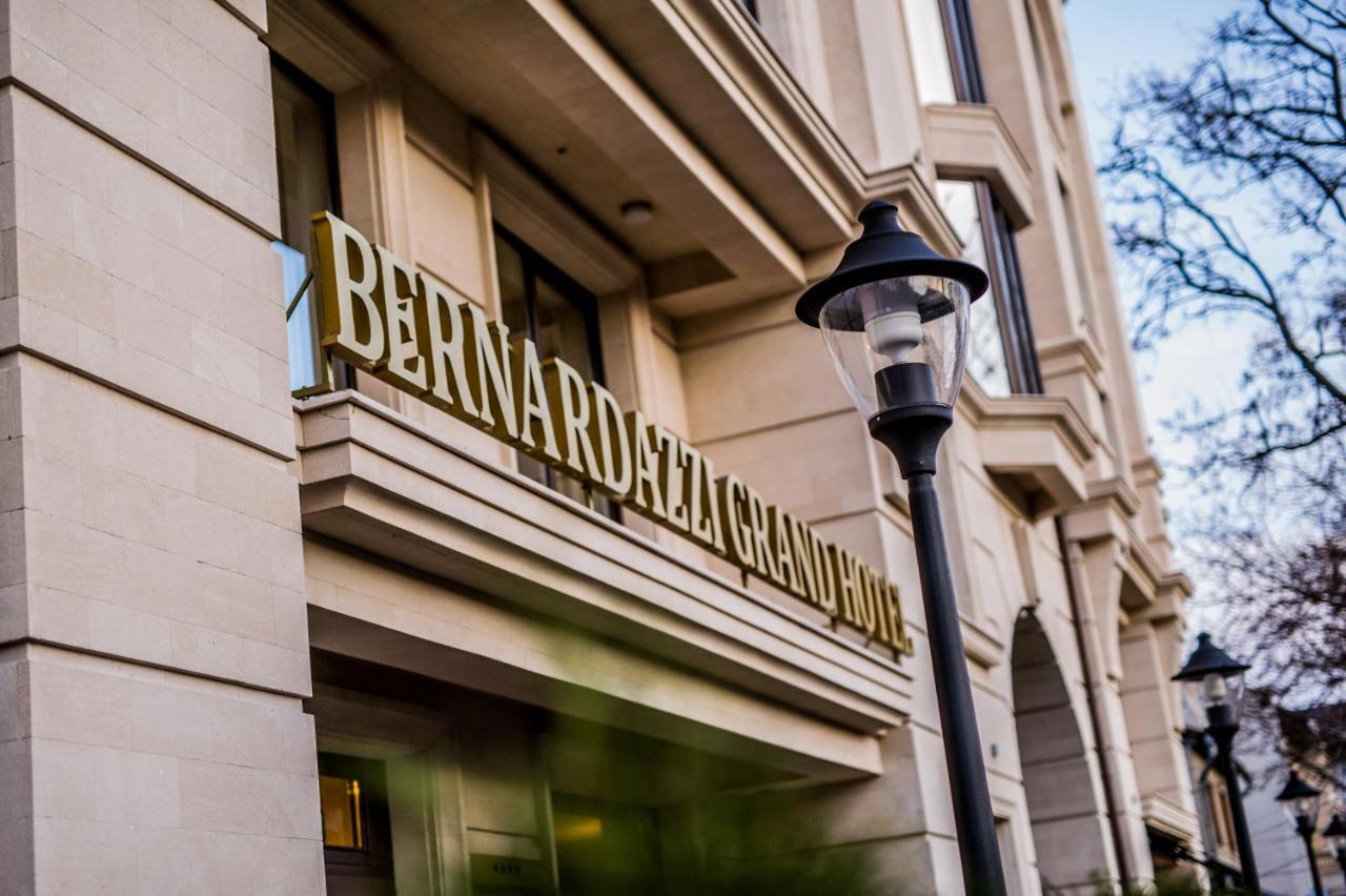 Bernardazzi Grand Hotel Chisinau Exterior photo